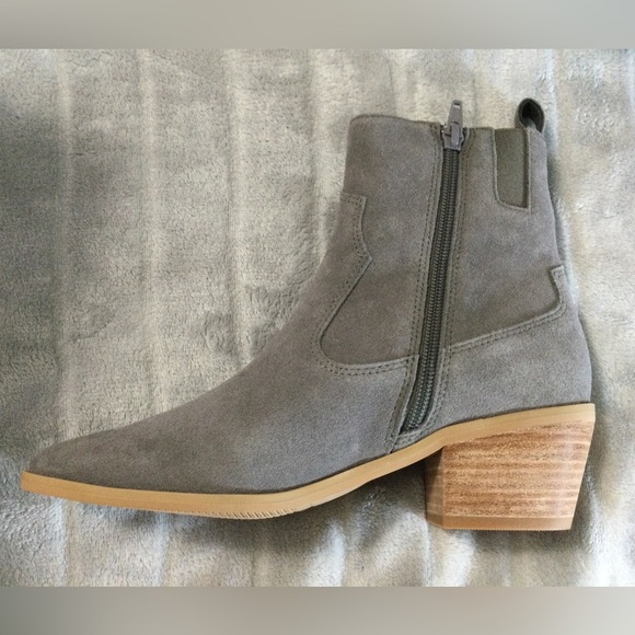 Lisa Vicky Steady Western Stone Pointed Toe Bootie - Picture 10 of 12